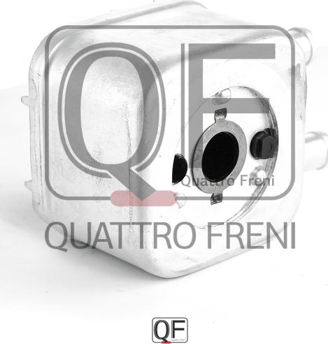 Quattro Freni QF00100088 - Eļļas radiators, Motoreļļa www.autospares.lv